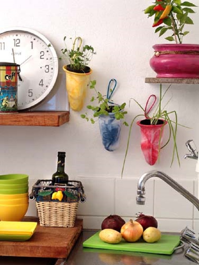 Garrafas PET: Portas-guardanapos divertidos e porta-utensílios práticos - inspiração 2