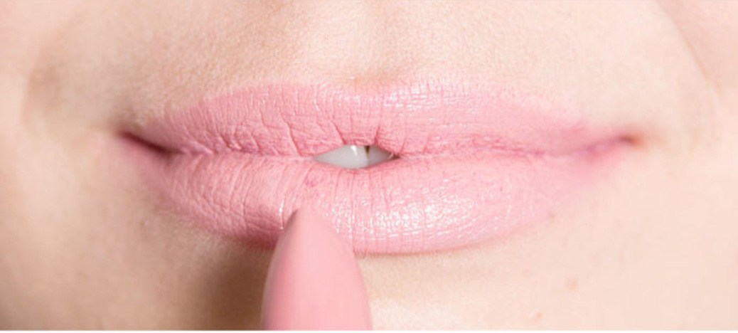 Cuidados Essenciais com os Lábios para um Acabamento Impecável - inspiração 1