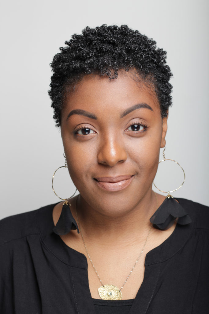 Estilizando Seus Cachos Pós-Corte: Ideias Criativas e Práticas - inspiração 1