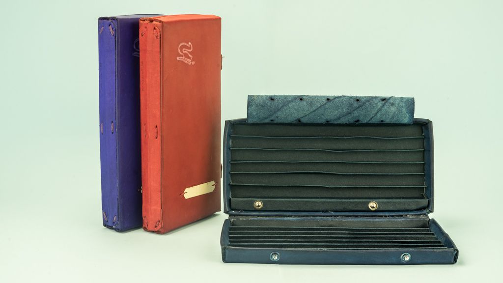 Rebites e Detalhes: Personalize Seu Estojo - inspiração 1