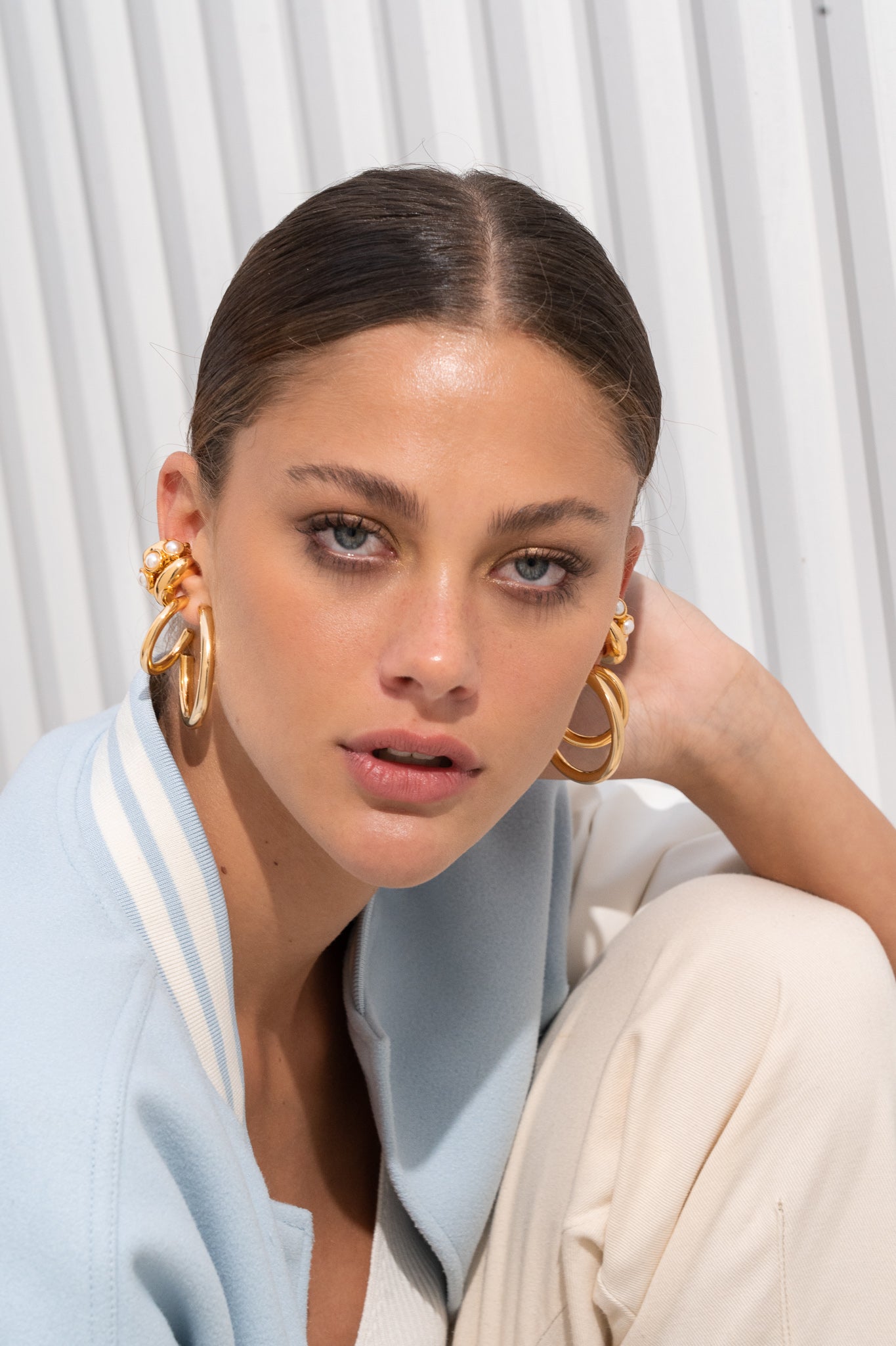 Combinando Seu Ear Cuff com Penteados: O Segredo do Destaque - inspiração 1