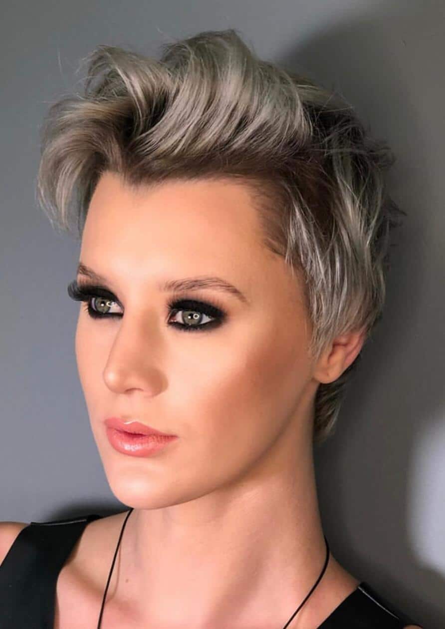 Franjas para Complementar o Curto: A Moldura do Seu Rosto - inspiração 1