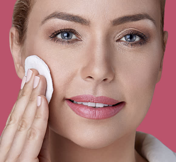 Cuidados Específicos para Áreas Delicadas (Olhos e Lábios) - inspiração 2