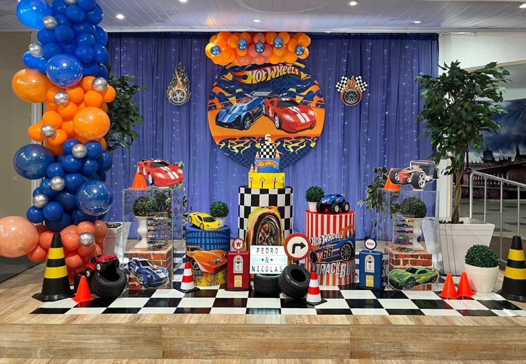 Detalhes Encantados: Balões Criativos e Arranjos que Surpreendem - inspiração 1