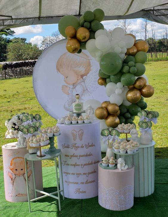 Paleta de Cores Clássicas: Azul, Branco e Dourado em Harmonia - inspiração 2