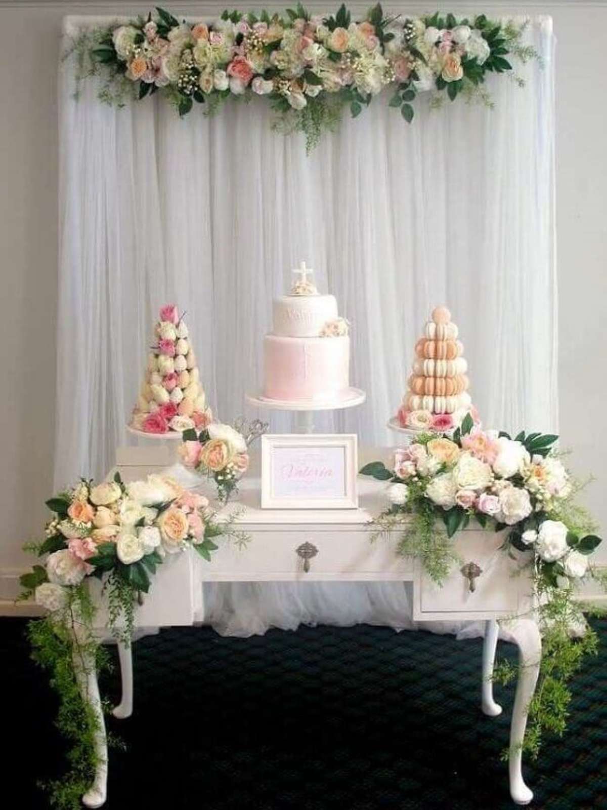 Mesa de Doces: Crie um Espaço Acolhedor e Visualmente Atraente - inspiração 2