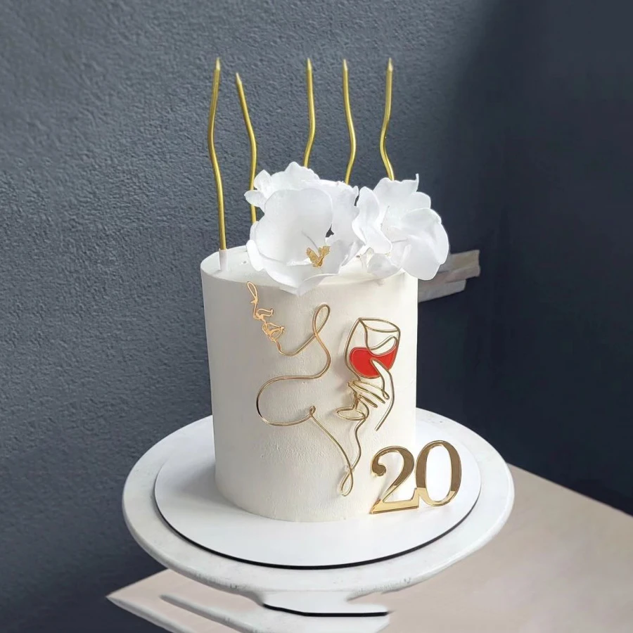 Minimalismo Chique: Menos é Mais na Decoração de Bolos - inspiração 1