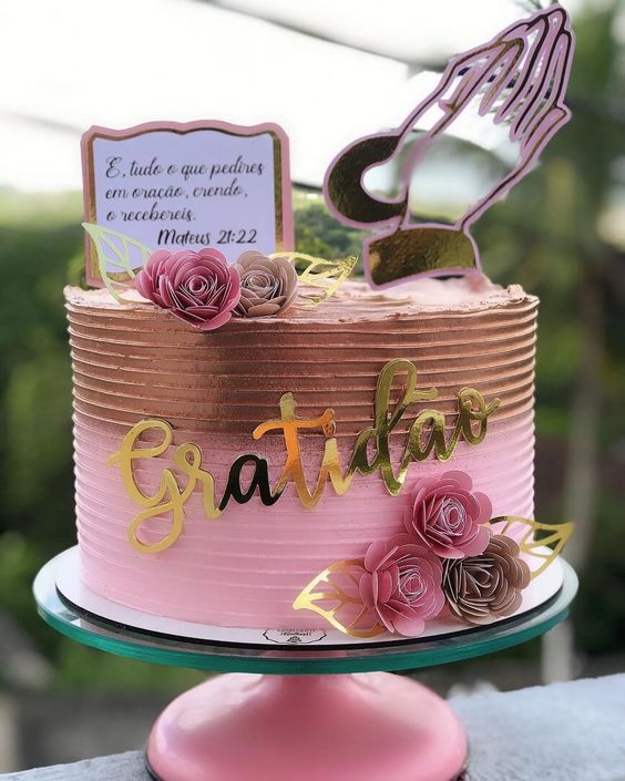 Chantilly e Buttercream: Criando Ondas e Picos Perfeitos - inspiração 2
