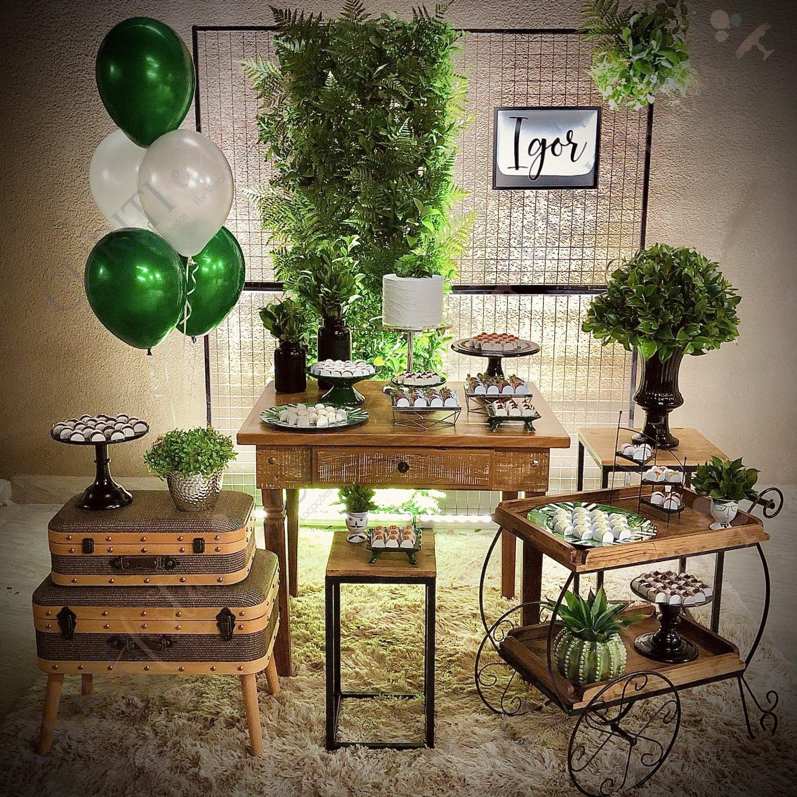 Música e Cinema: Discos de Vinil, Cartazes de Filmes e Equipamentos de Som Vintage - inspiração 2