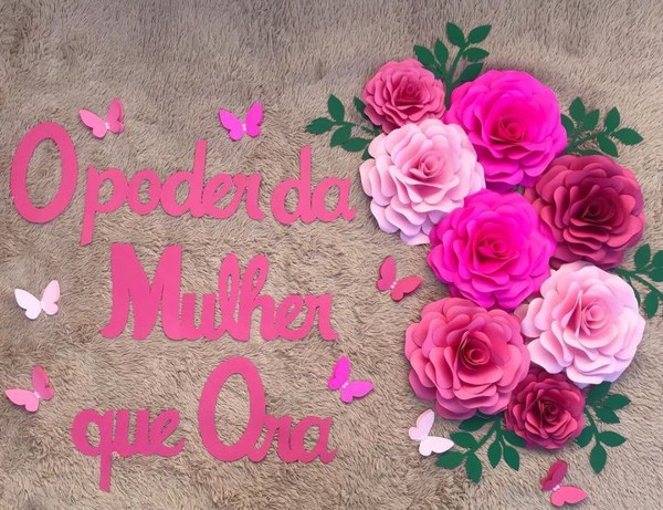 Elementos Decorativos com Figuras Femininas Icônicas - inspiração 1