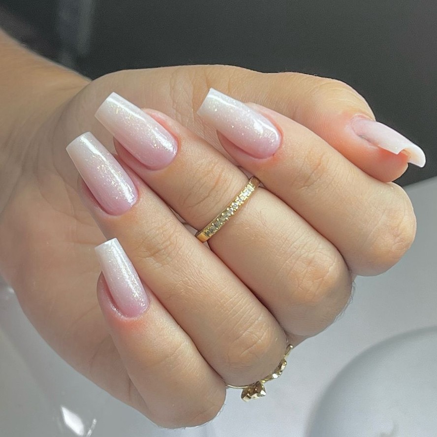 Aura Nails: Um Toque Místico e Moderno - inspiração 2