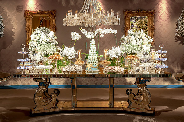 A Paleta de Cores: Azul Serenity e Detalhes Dourados que Encantam - inspiração 2