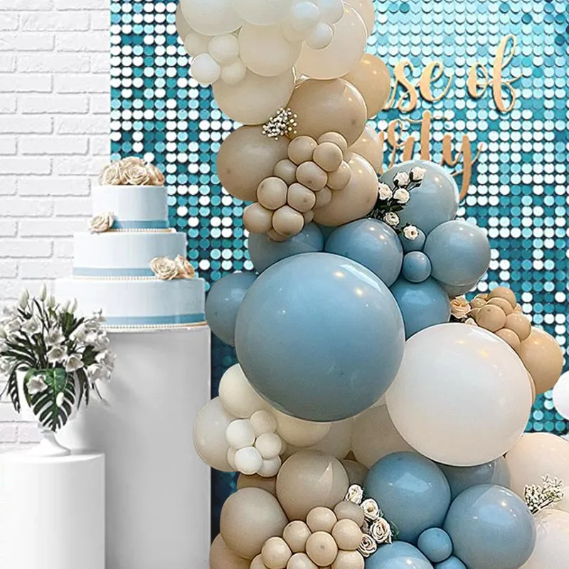 Mix de Materiais: Bexigas com Flores, Tecidos e Luzes - inspiração 1