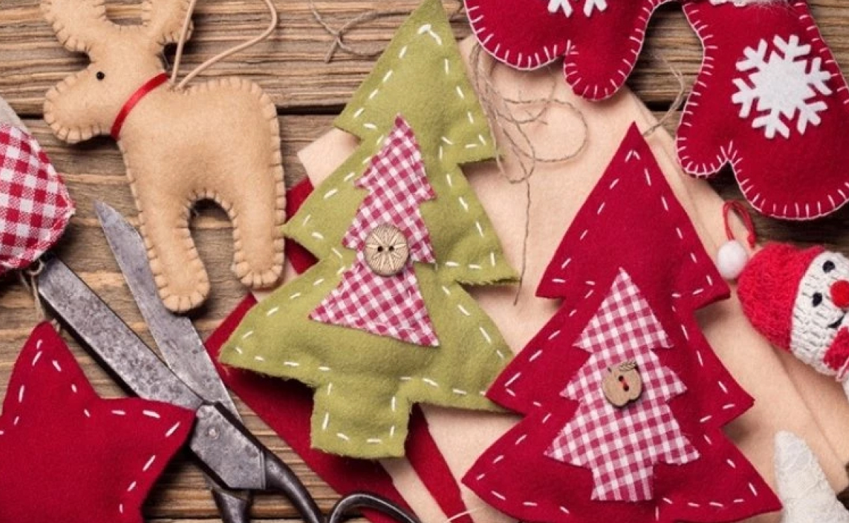 Estrelas e Flocos de Neve em Papel: Elegância Leve para Janelas e Paredes - inspiração 2