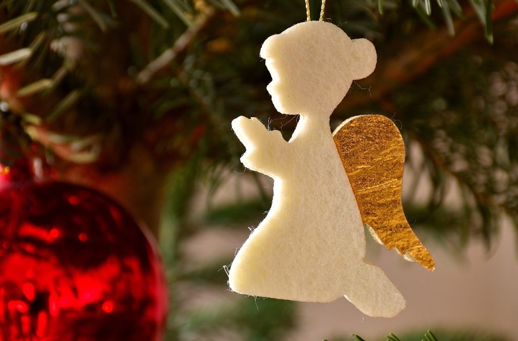 Bolas de Natal Personalizadas: Histórias em Cada Detalhe - inspiração 1