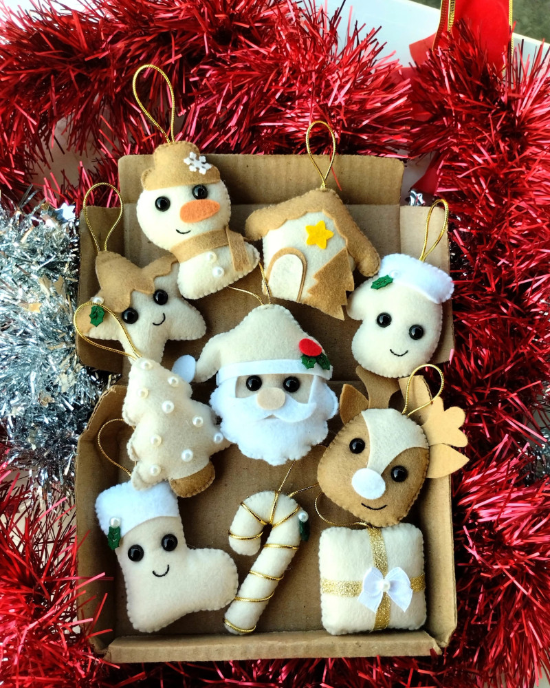 Cores Vibrantes e Alegria: Uma Explosão de Vermelho, Verde e Dourado - inspiração 1