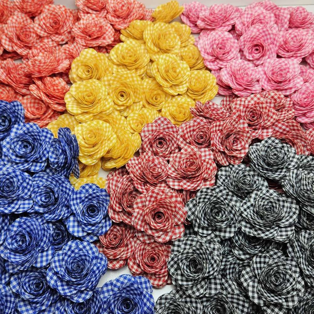 Flores de Tecido na Decoração: Crie Centros de Mesa Incríveis - inspiração 1