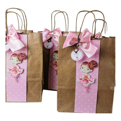 Paleta de Cores Suave: Rosa, Branco e Dourado para um Visual Romântico - inspiração 2