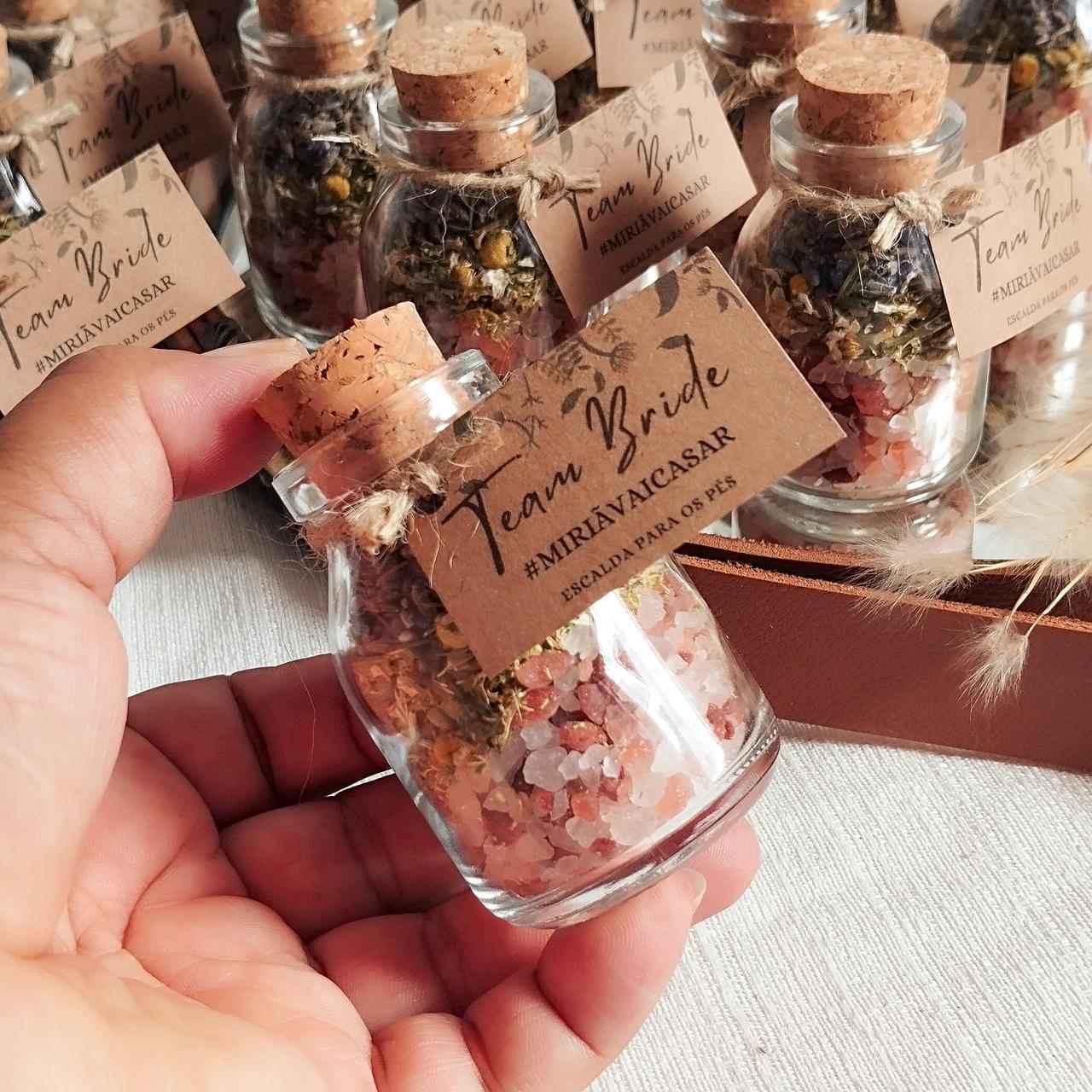 Lembrancinhas Úteis: Presentes que Acompanham o Dia a Dia - inspiração 1