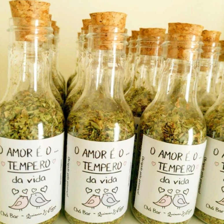 Mini Vasos com Suculentas: Verde que Floresce no Afeto - inspiração 2