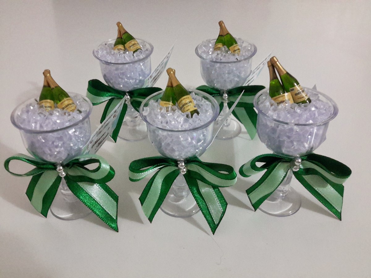 Toalhinhas Bordadas: Elegância e Utilidade em Cada Detalhe - inspiração 2