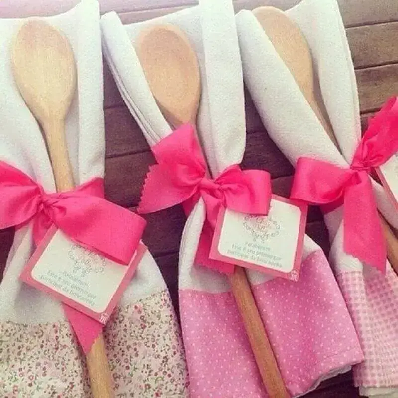 Saquinhos de Tecido Bordados: Toque de Sofisticação - inspiração 2