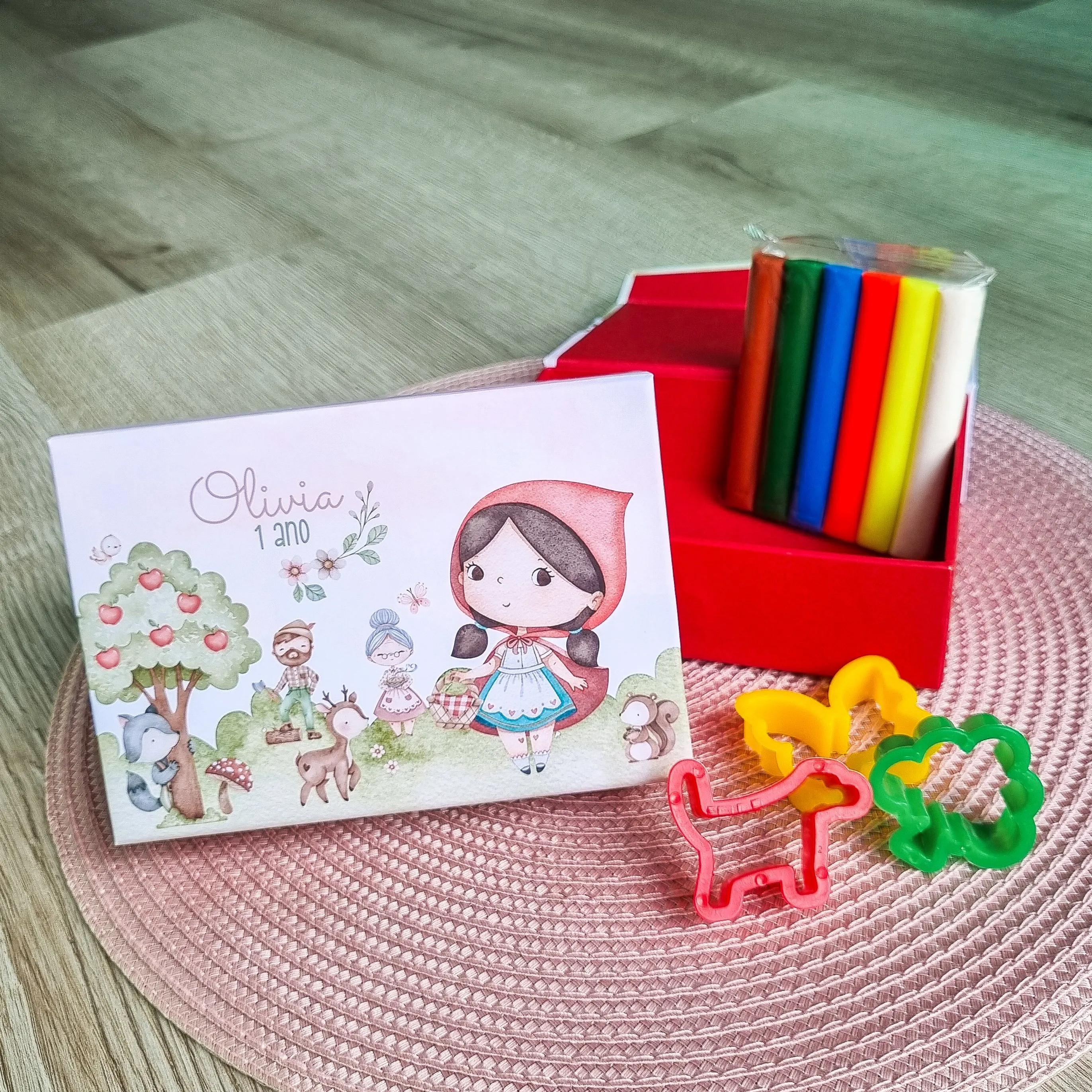 Potinhos com Doce de Leite ou Geleia: O Sabor da Floresta - inspiração 1