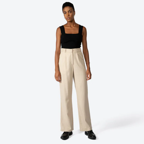 Elegância Despojada: Linho com Camisa Oversized - inspiração 2