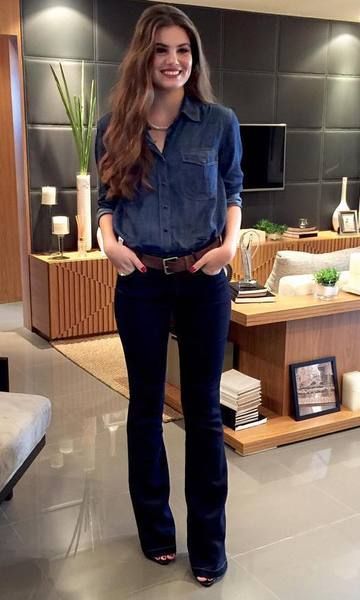 Camisa Jeans Aberta Sobre Top: Estilo Despojado - inspiração 2