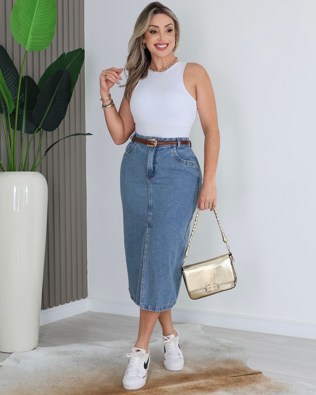 Saia Jeans Destroyed: O Que Não Pode Faltar no Seu Guarda-Roupa - inspiração 1