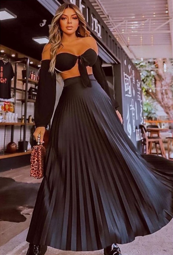 Elegância Descontraída: Tricôs Leves e Saia Plissada - inspiração 2