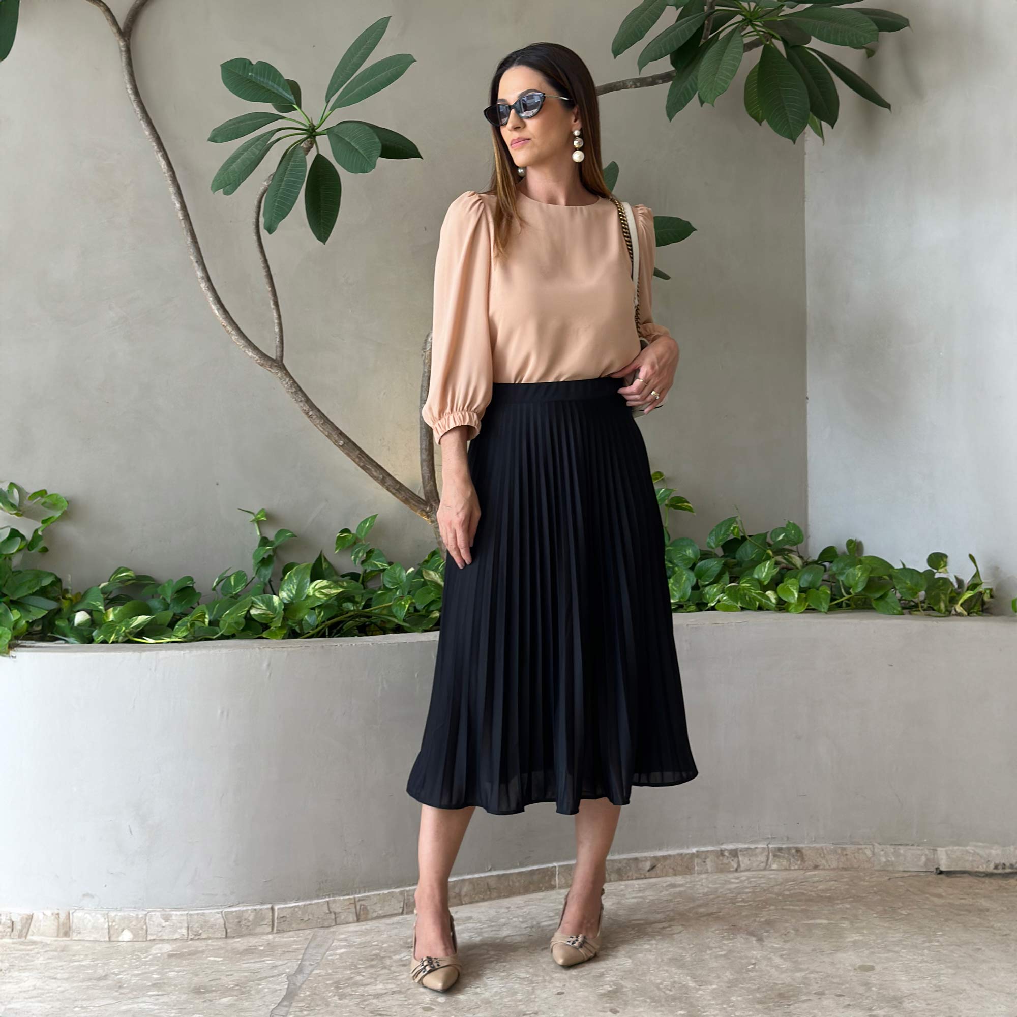 Toque Romântico: Blusas com Babados e Rendas - inspiração 2