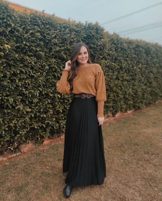 A Aposta Colorida: Cores Vibrantes na Sua Saia Plissada - inspiração 2