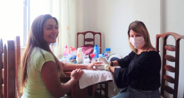 Esmaltação sem Erro: Camadas, Cores e Acabamento Perfeito - inspiração 2