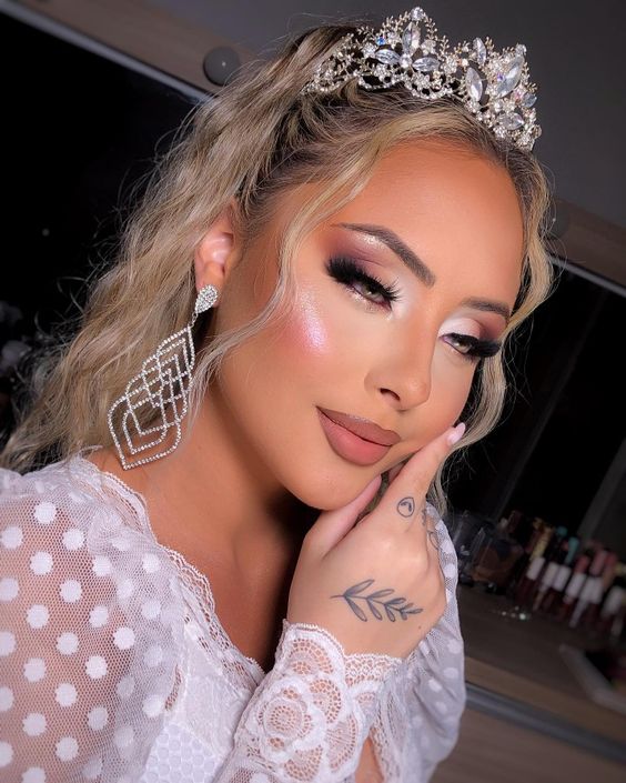 O Poder do Contorno e Iluminador - inspiração 1