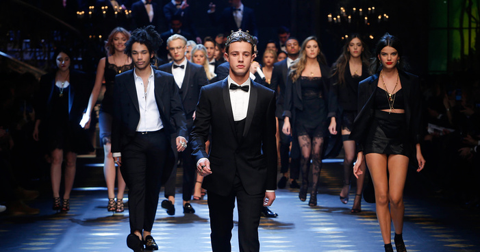 A Versatilidade do Jeans: Quando Usar e Como Combinar - inspiração 1