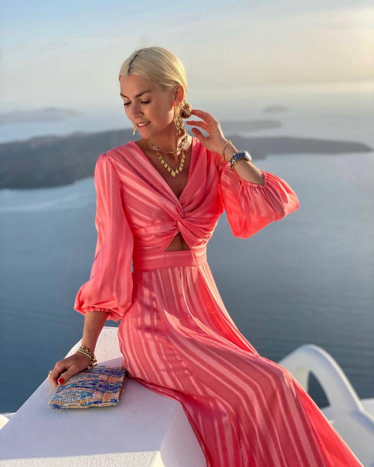 O Comprimento Ideal: Saias e Vestidos Midi ou Longos Elegem o Momento - inspiração 2