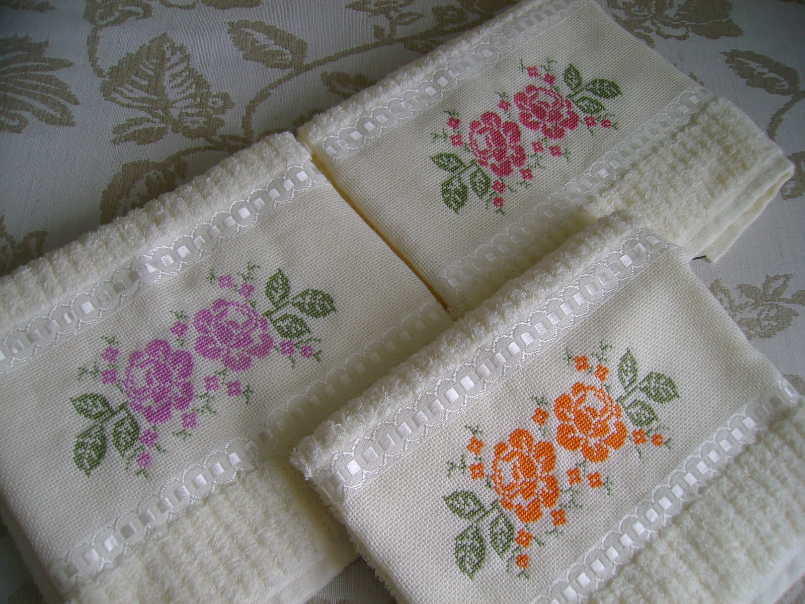 A Cor Certa para Cada Detalhe: Combinando Linhas e Tecido - inspiração 2