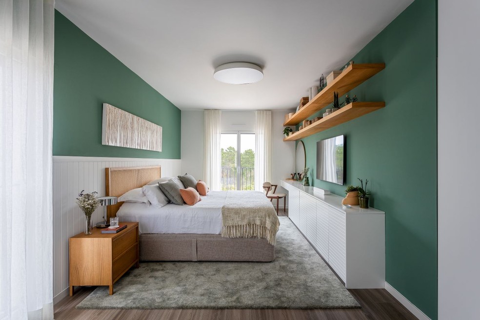 Parede Verde com Papel de Parede: A Solução Rápida e Elegante - inspiração 2