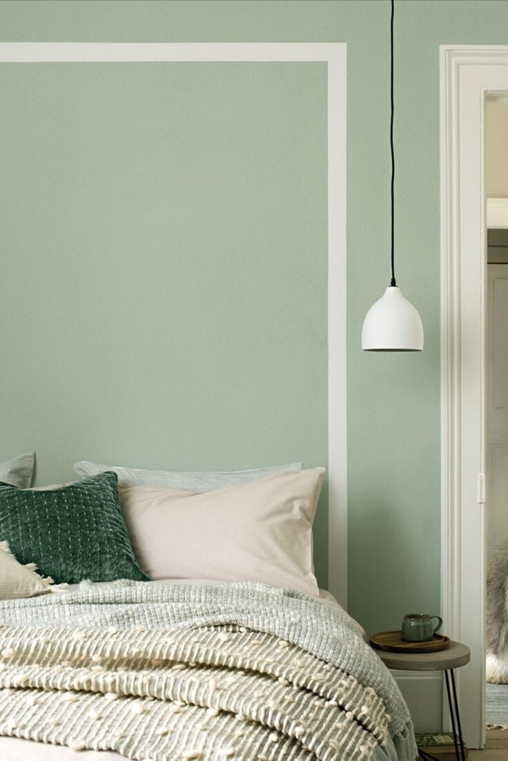 Parede Verde com Iluminação Estratégica: Destacando a Beleza Natural - inspiração 2