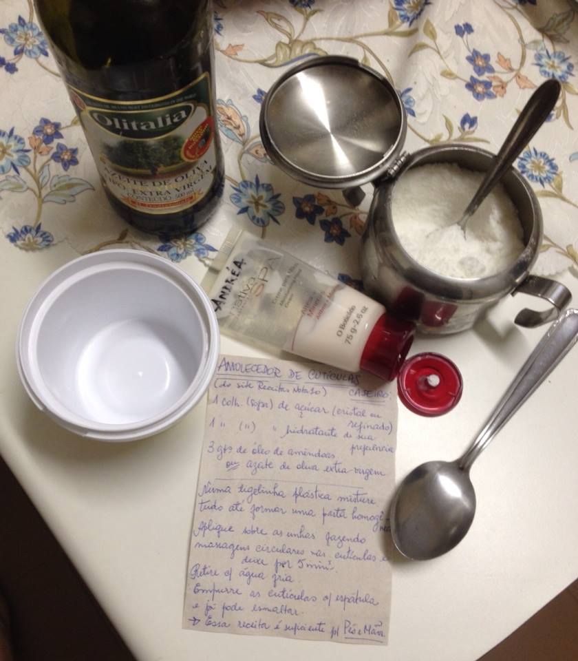 O Poder Hidratante do Azeite de Oliva: Uma Base Suave para Suas Cutículas - inspiração 1