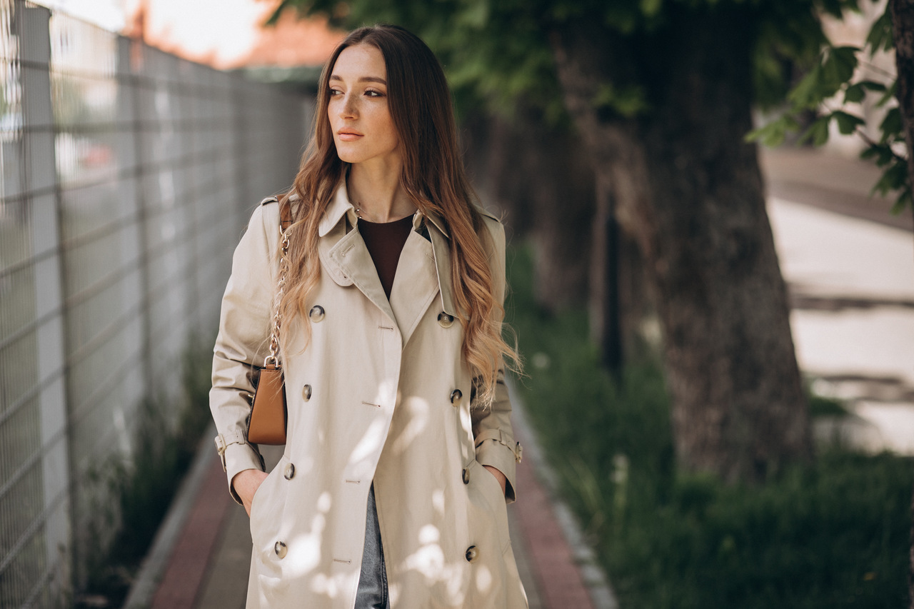 Para Dias Frios: Trench Coat Sobre Tricôs e Malhas - inspiração 2