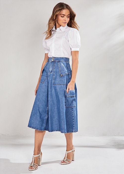 Abraçando as Estampas: Como Equilibrar a Saia Jeans Midi com Blusas Coloridas - inspiração 2