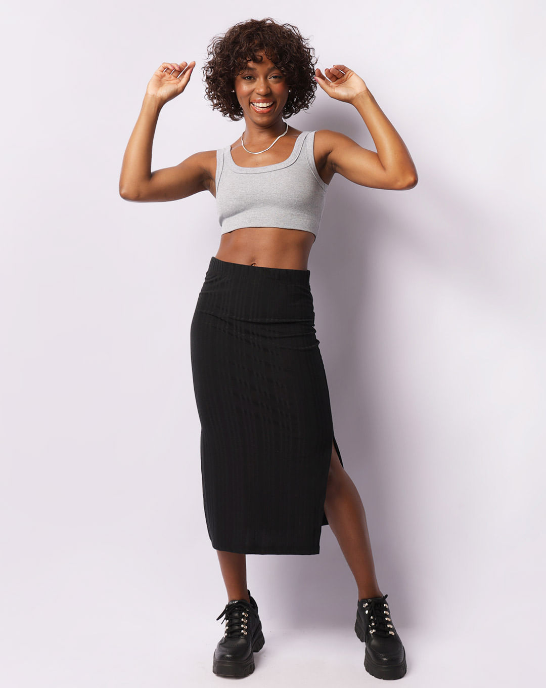 Disfarçando e Valorizando: Como a Saia Lápis Trabalha a Seu Favor - inspiração 1