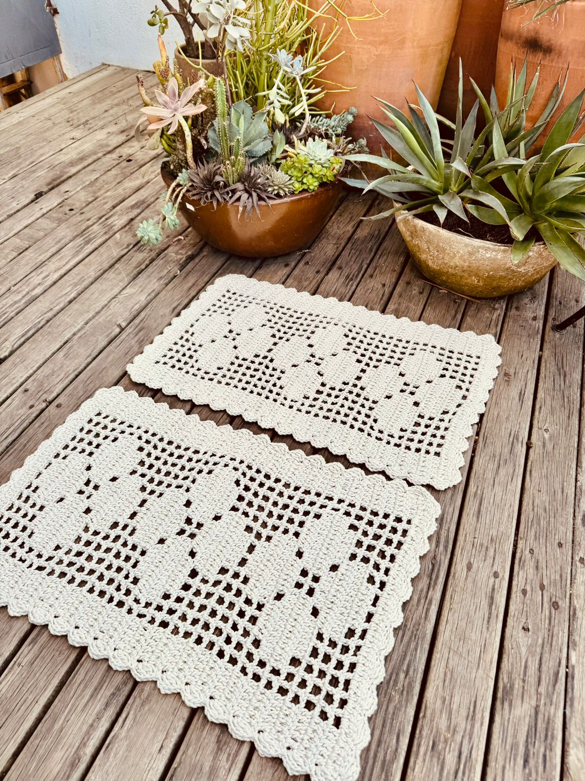 O Minimalismo Elegante dos Quadrados em Branco e Bege - inspiração 1