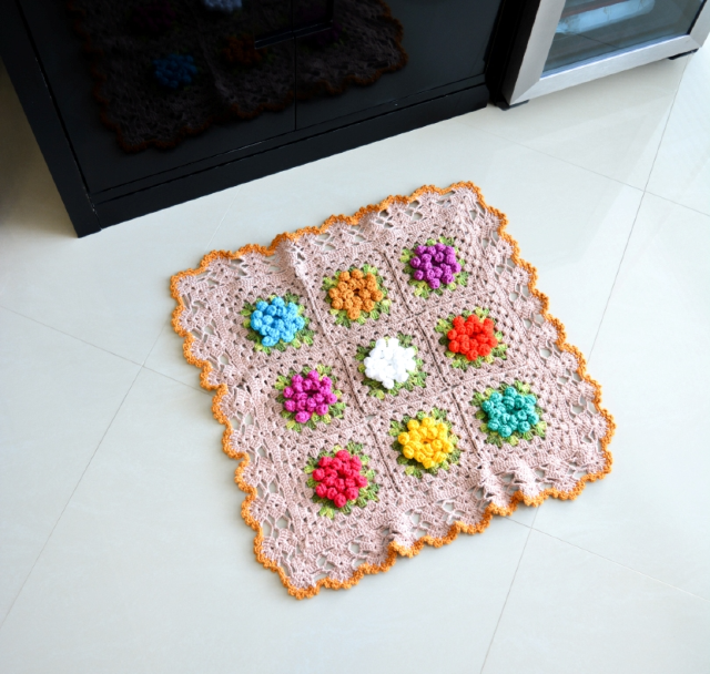 Tapetes Quadrados com Franjas: Um Clássico Moderno - inspiração 2