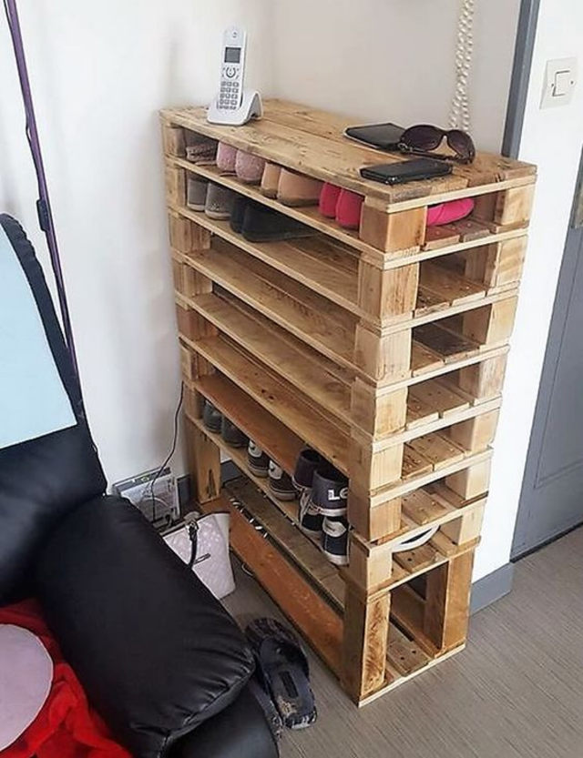 Decoração Charmosa para Varanda e Jardim Usando Paletes - inspiração 2