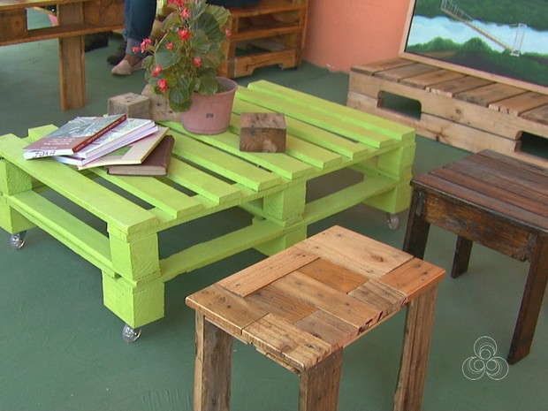 Estantes e Nichos: Praticidade e Estilo em Paletes - inspiração 2