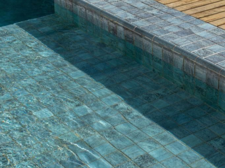 acabamentos de piscina pequena