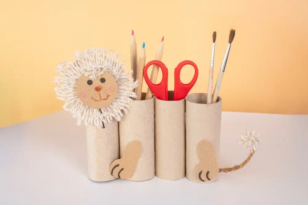 Materiais Essenciais para Artesanato com Rolos de Papel